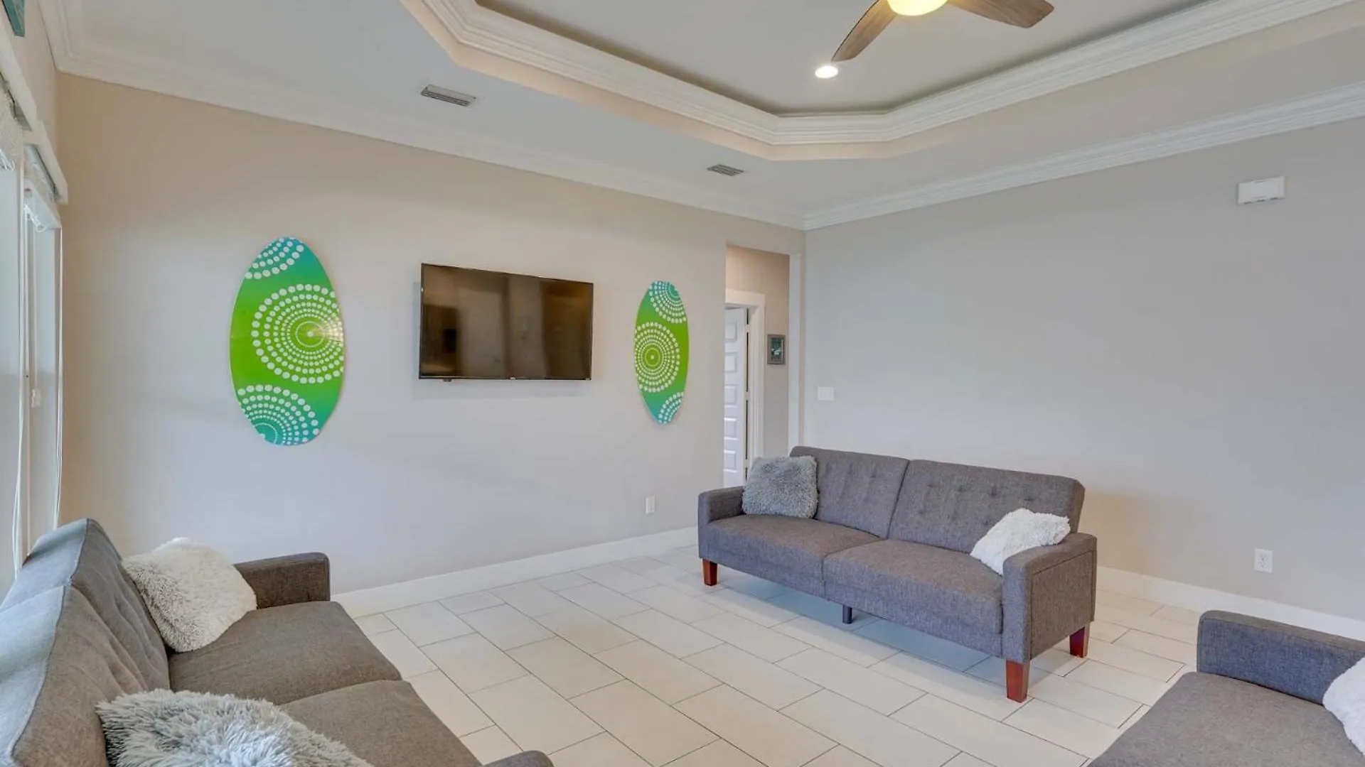 Beachside Sunrise Beautiful 4 Bedroom 2 Bath Spacious And Serene Panama City Beach 0*,  United States